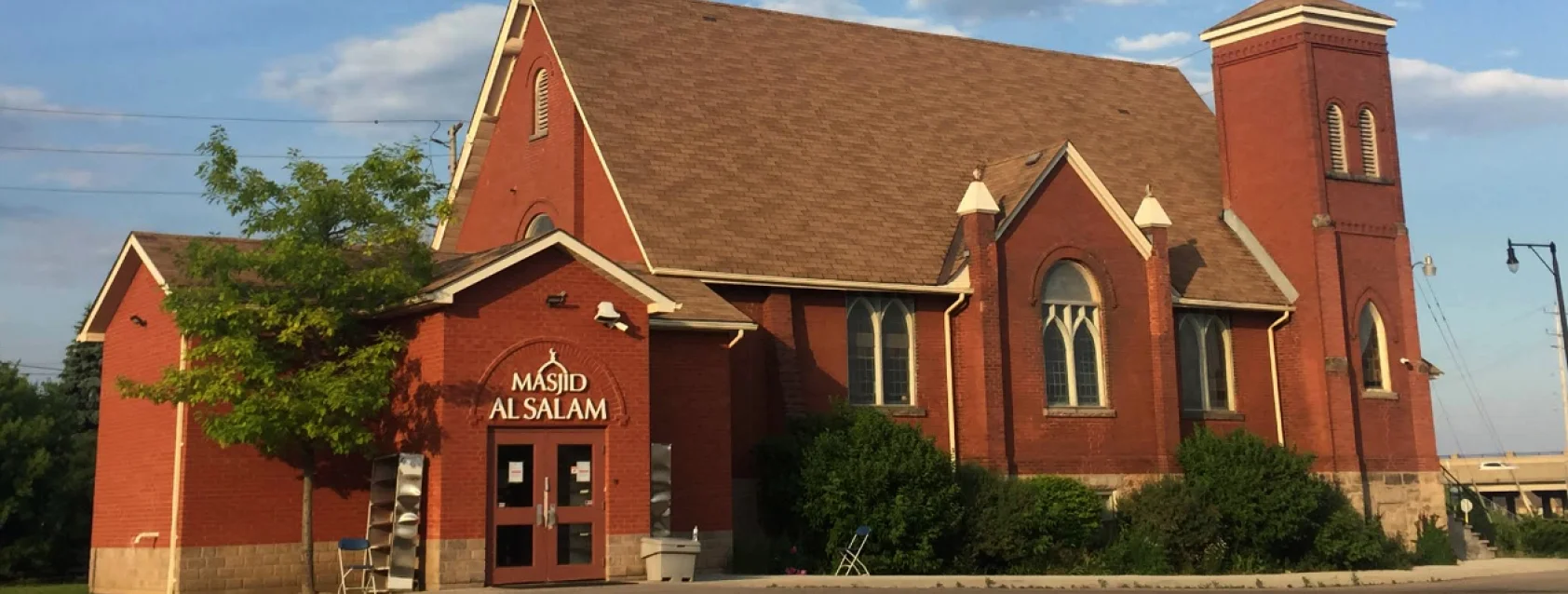 Exterior view of Masjid Al-Salam Brampton building